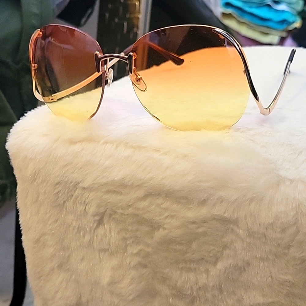 Sunglasses - Picture 2 of 3